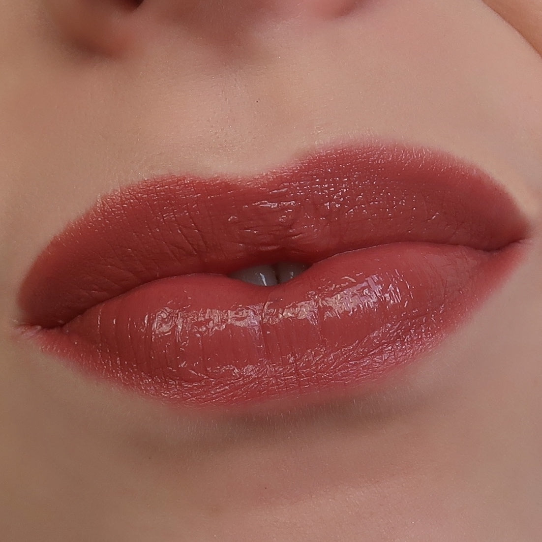 Intense Care Lipstick 45 Hazel